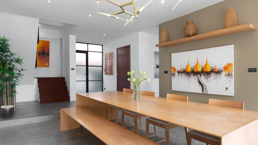 Villa Thansamaay - Inviting dining area